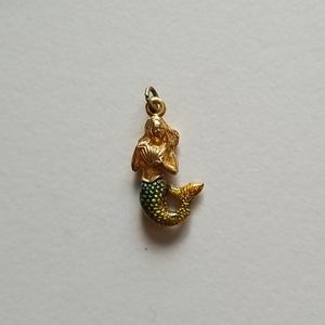Mermaid pendant